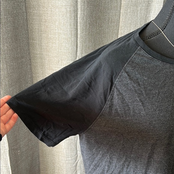 Goodfellow & Co Black Crew Neck Short Sleeve Tee - Picture 3 of 4